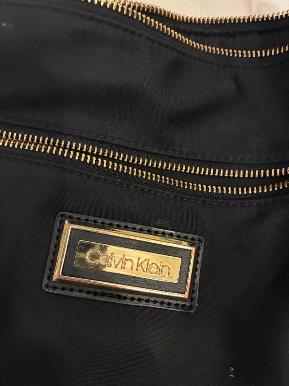 Calvin Klein Belfast Crossbody Bag - Picture 2 of 2